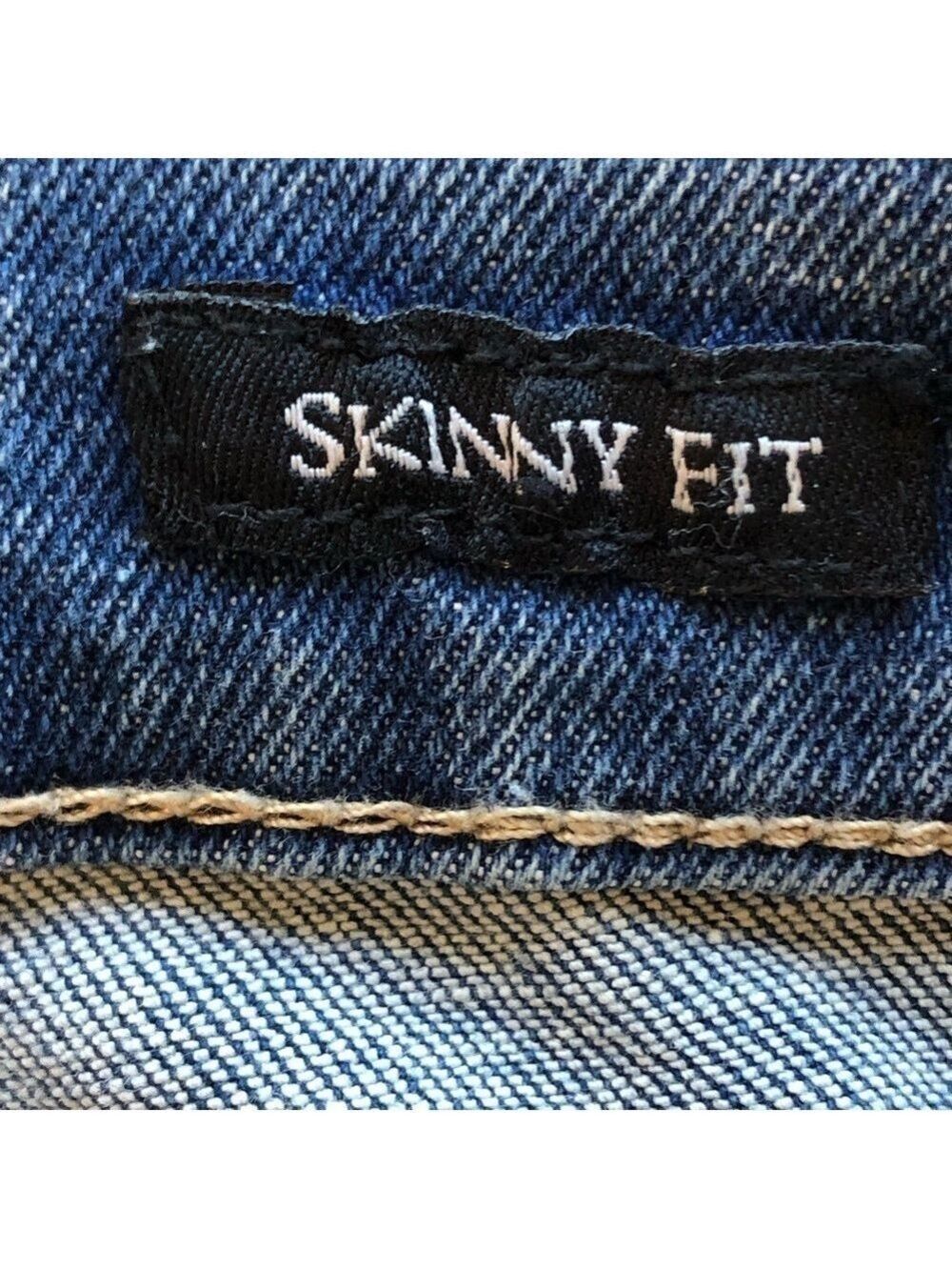 Judy Blue Size 15/32 Skinny Fit distressed frayed hem highrise medium wash jeans - Picture 6 of 13